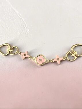 Bag charm clover extender
